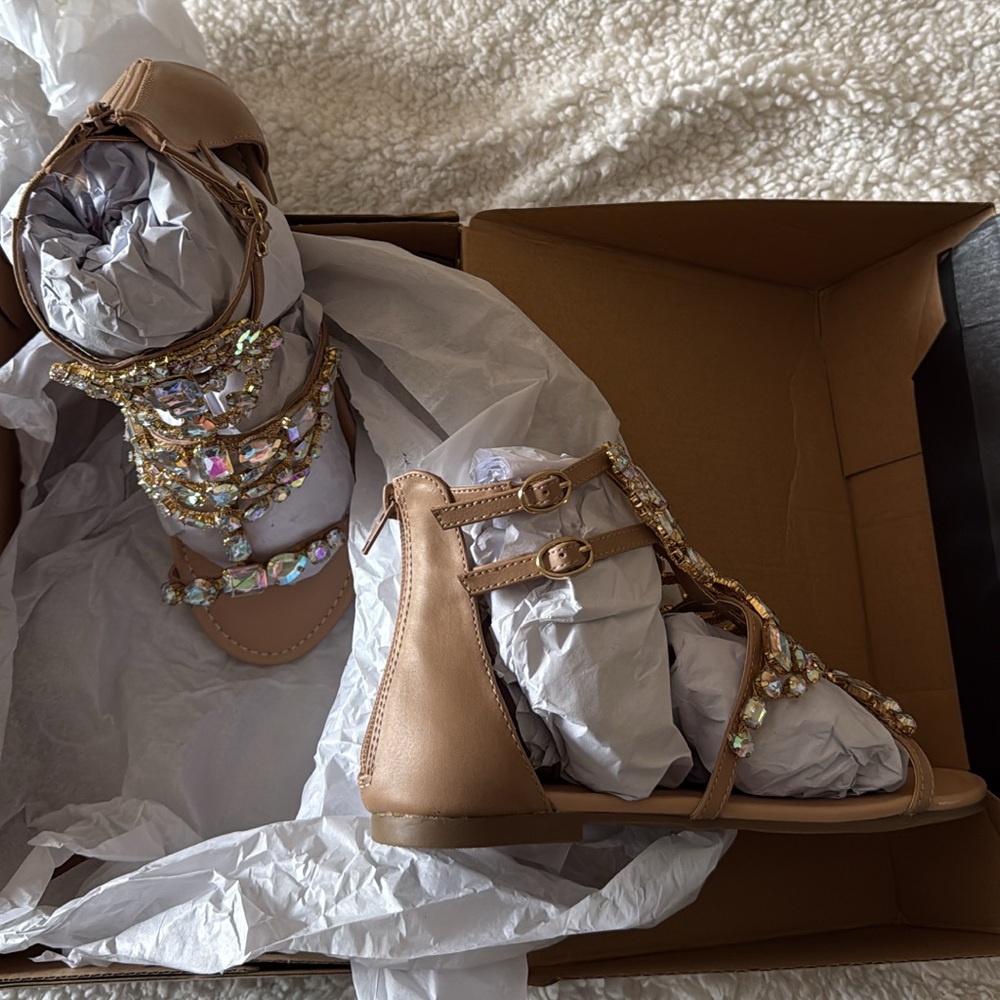 Shoedazzle size 9 Embellished Tan Sandals